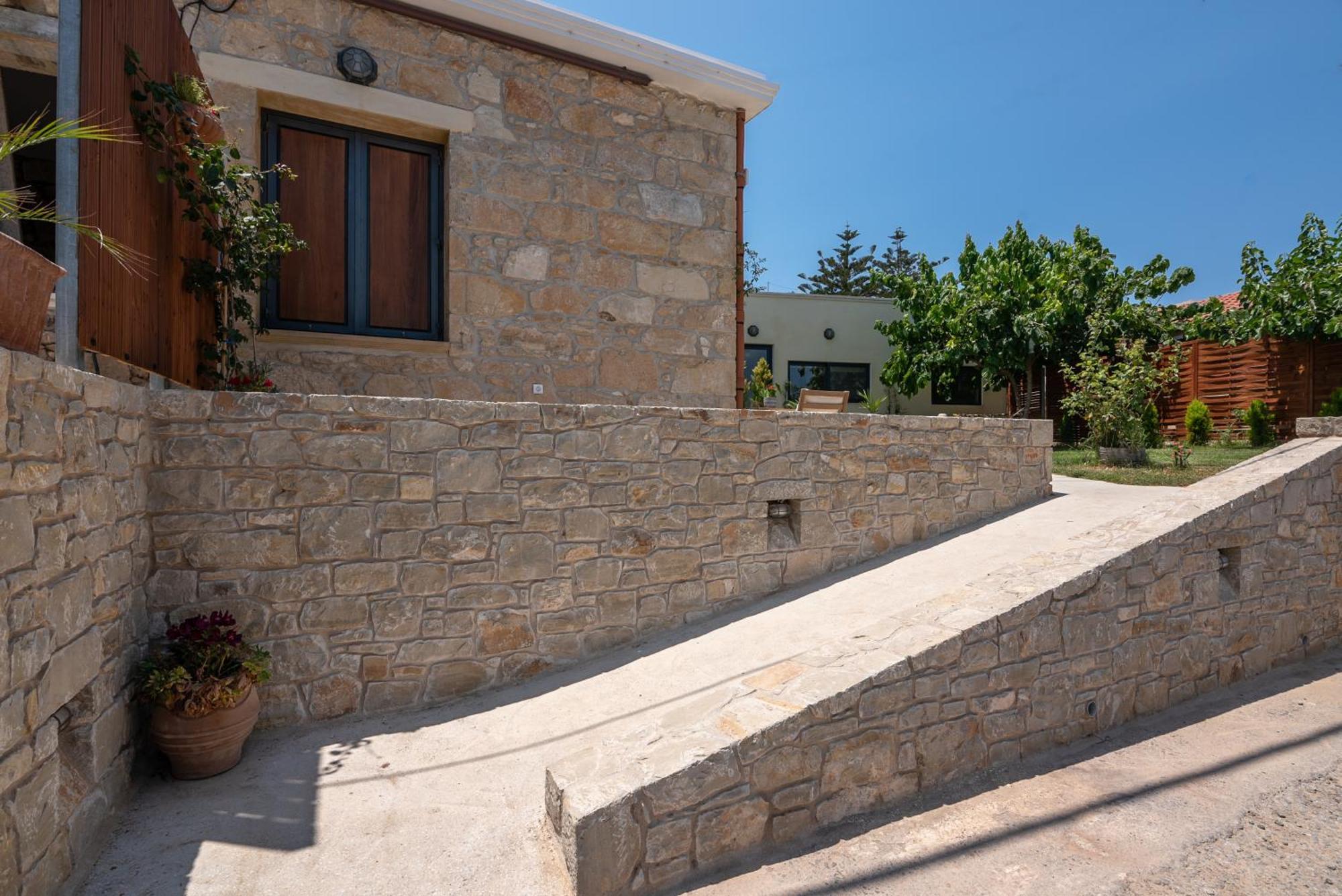 Cavos Luxury Apartments Kissamos Exterior photo